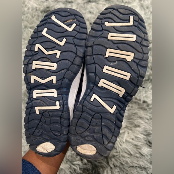 Used Air Jordan 11 Midnight Navy Size 13.5 - Picture 5 of 6